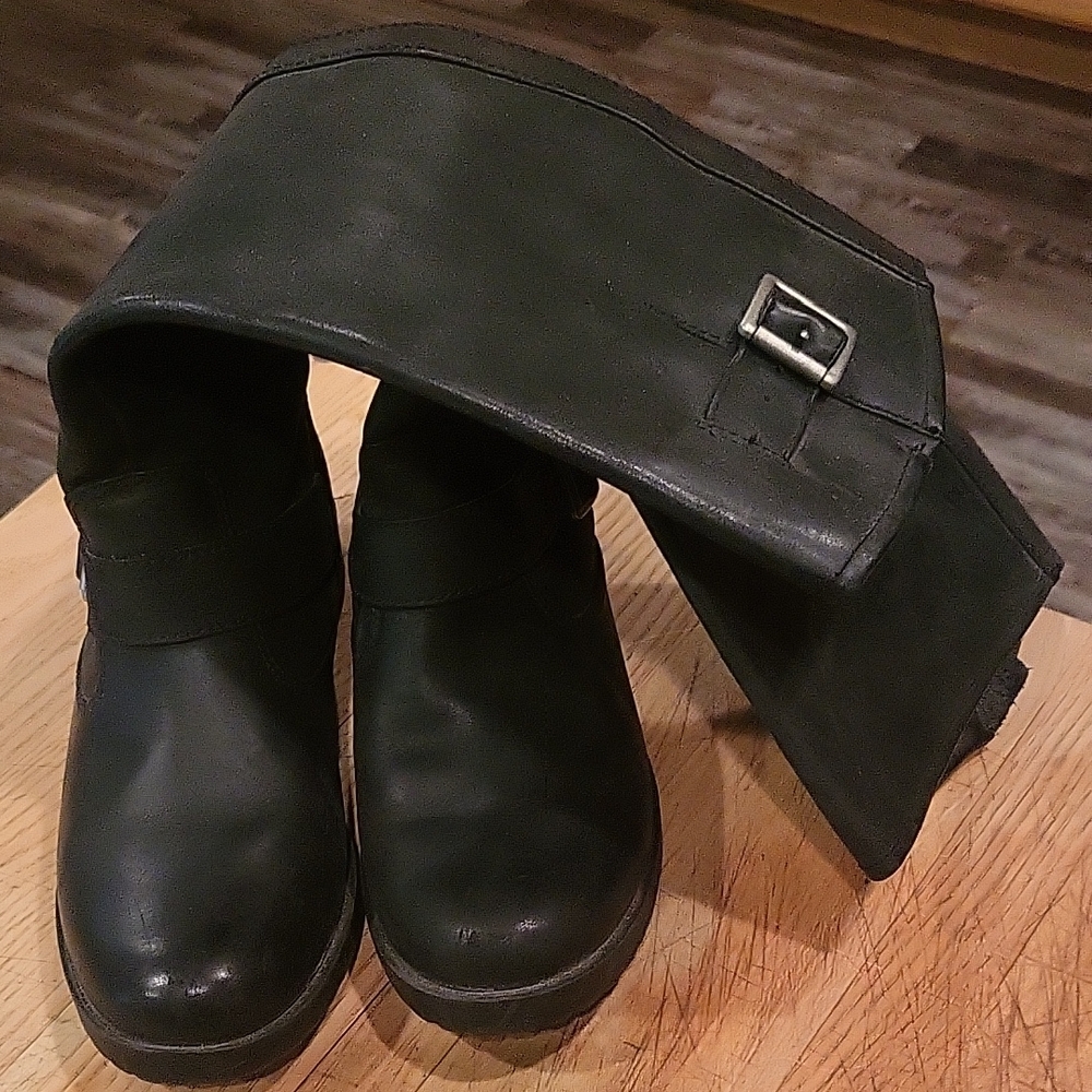 Xhilaration Black Winter & Rain Boots